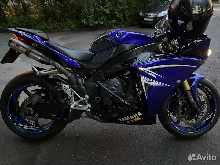 Yamaha YZF R1