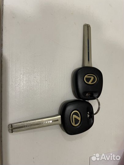 Lexus ключ с чипом новый заготовка