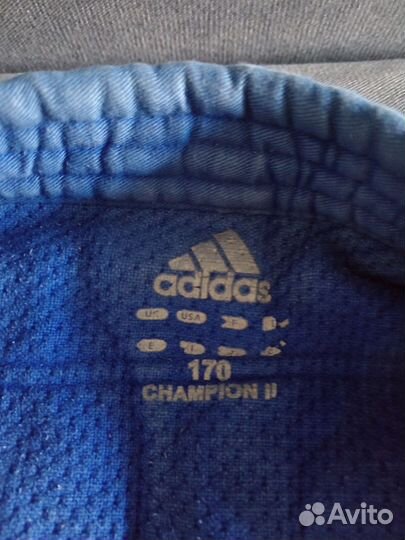 Оригинальное кимоно Adidas для занятия дзюдо