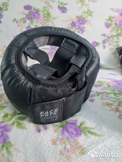 Боксерские перчатки и шлем детские