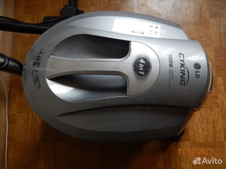 Пылесос моющий LG