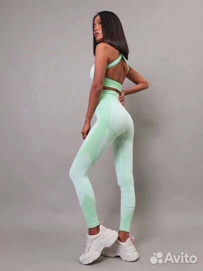 Костюм для фитнеса