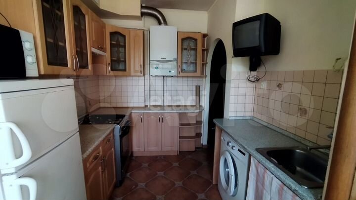 2-к. квартира, 38 м², 1/3 эт.