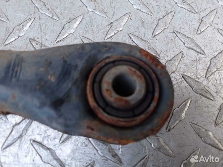 Рычаг задний правый Ford Escape 3