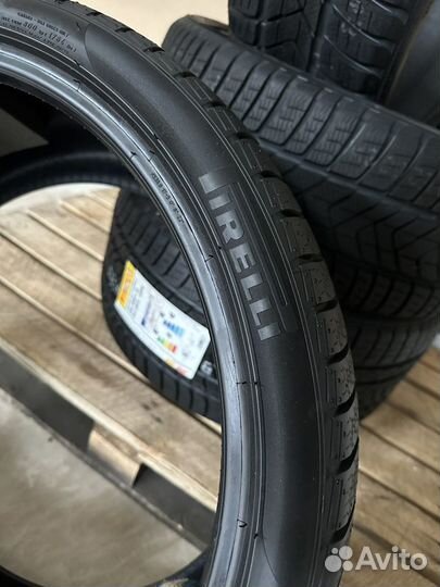 Pirelli Winter Sottozero 3 285/30 R21 и 255/35 R21 100W