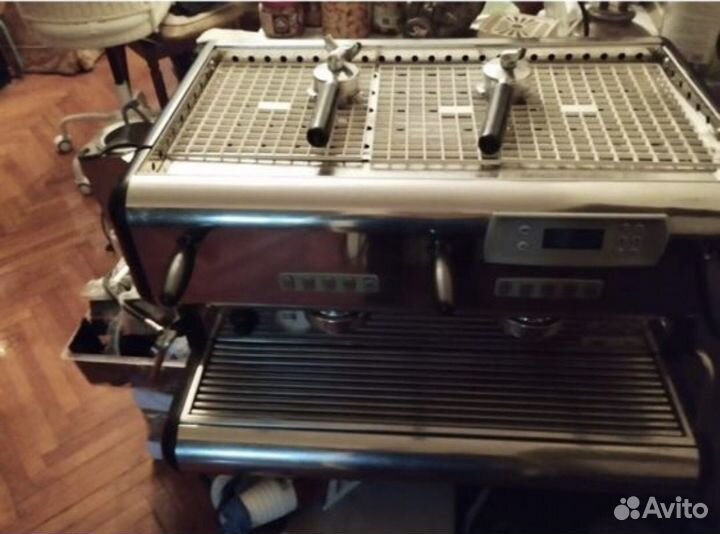 Кофемашина двух рожковая