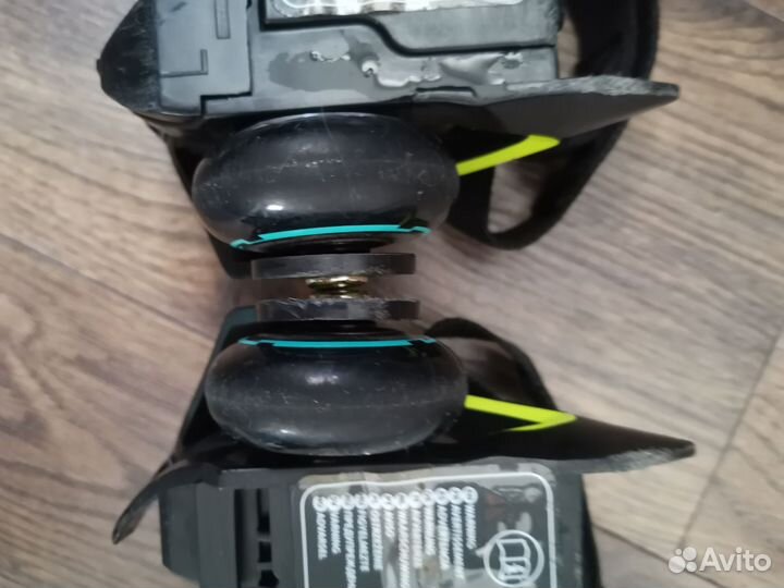 Ролики на обувь раздвижные Razor Jetts