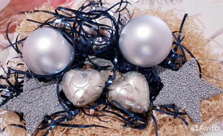 Елочные игрушки из стекла