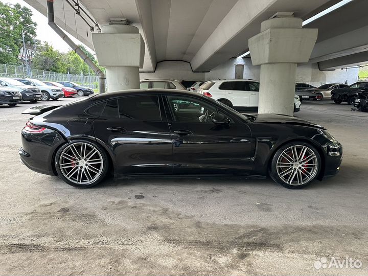 Porsche Panamera 4 3.0 AMT, 2018, битый, 83 000 км