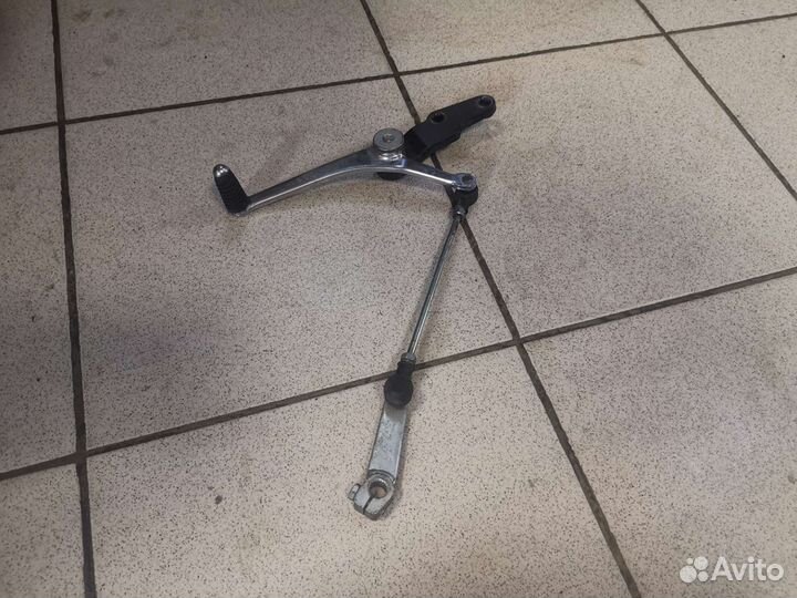 Лапка кпп Suzuki gsf 650 bandit