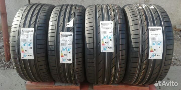 Bridgestone Potenza S007 225/40 R19 и 255/35 R19