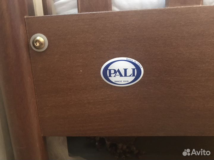 Итальянская кроватка (массив бука) Pali с матрасом