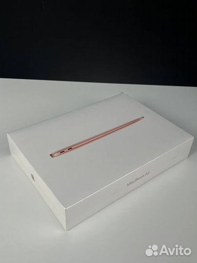 MacBook Air 8/256 GB