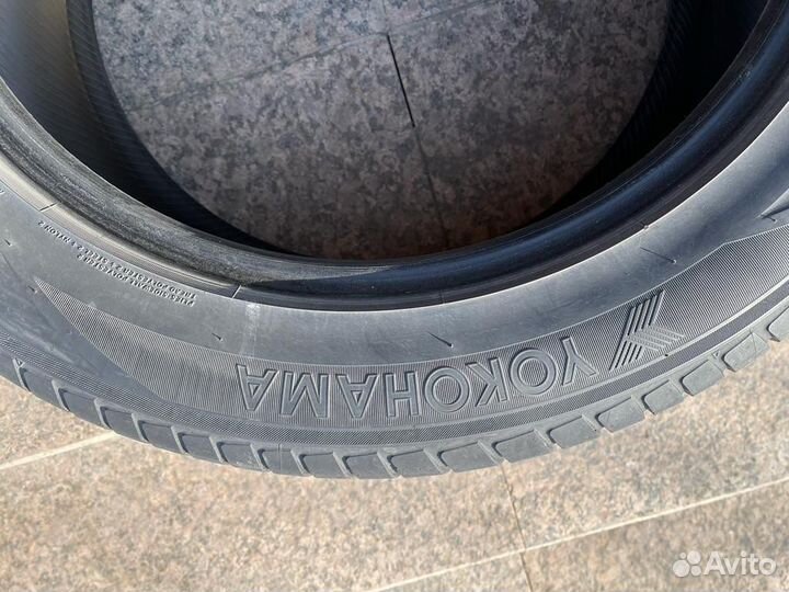 Yokohama Advan S/T V801 R20
