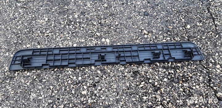 Honda Accord 2007, Порожек левый передний