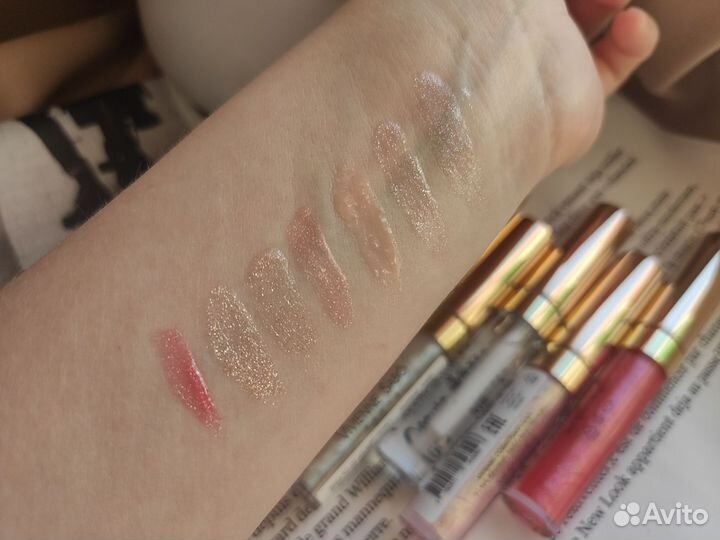 Блеск для губ vivienne sabo новый