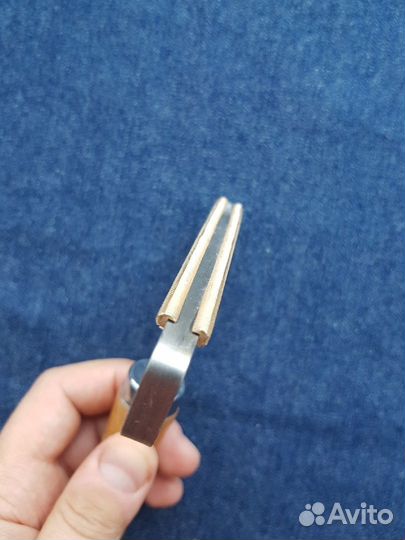 Щетка для чистки ковров новая