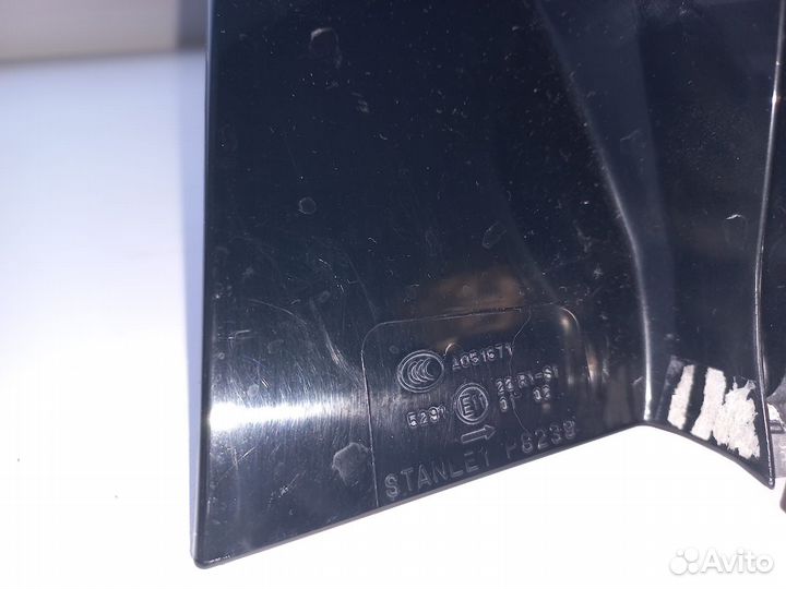 Задний правый фонарь оригинал на Mazda 3 BL