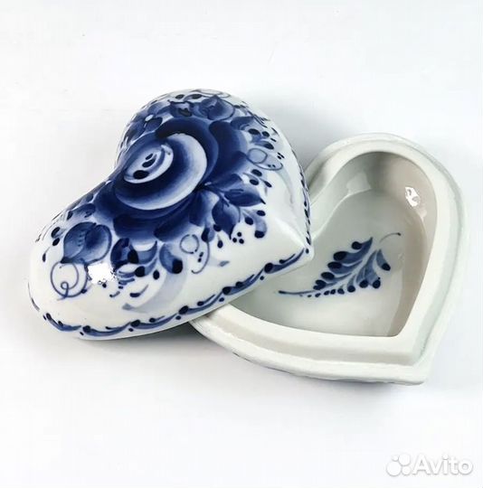 Шкатулки : гжель, Кипр, палехская, антиквариат