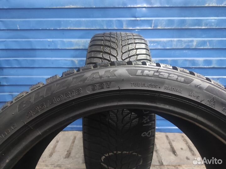 Bridgestone Blizzak LM-32C 225/40 R18 92V