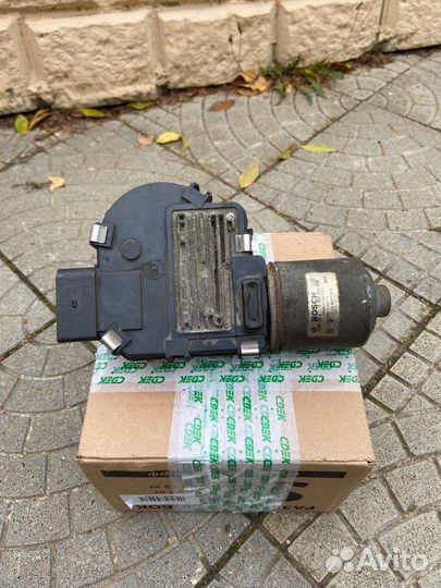 Моторчик стеклоочистителей на Porsche Cayenne 955