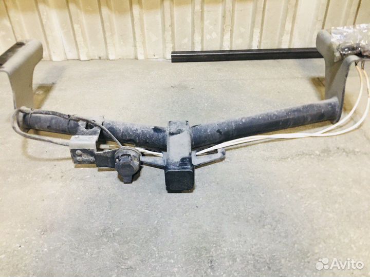 Фаркоп тойота рав4 Лонг квадрат