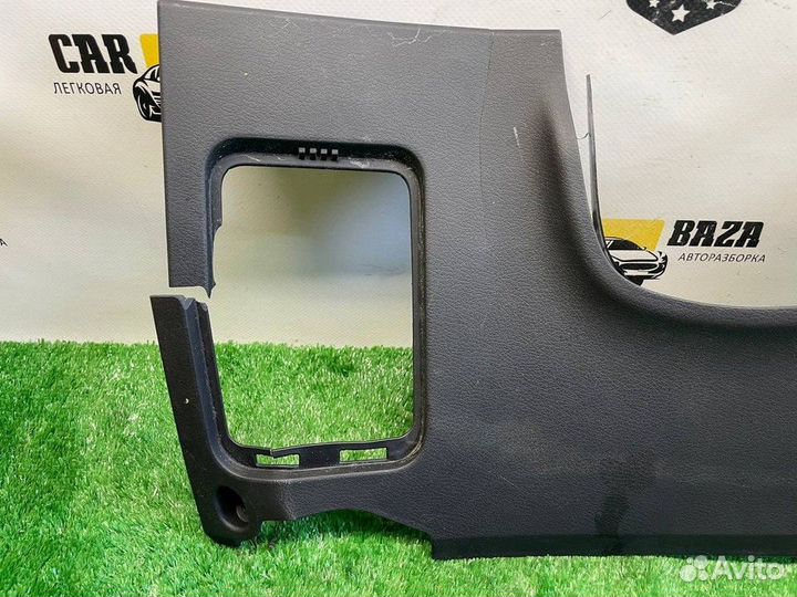 Накладка панели приборов (нижняя )