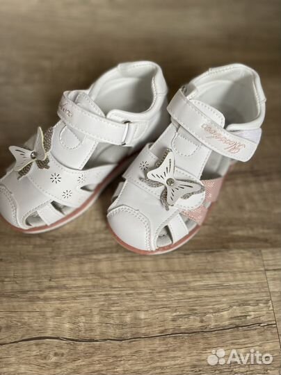 Босоножки для девочки