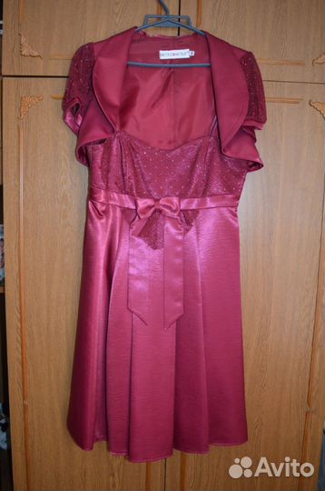 Продам вечерние платья