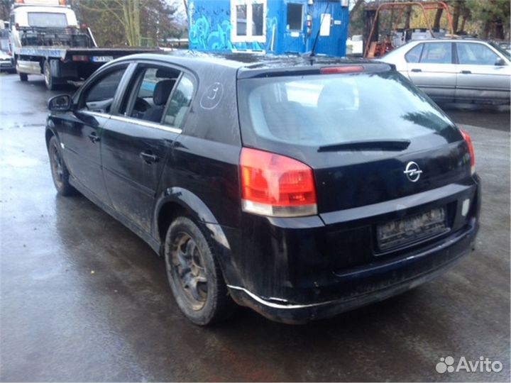 Разбор на запчасти Opel Signum
