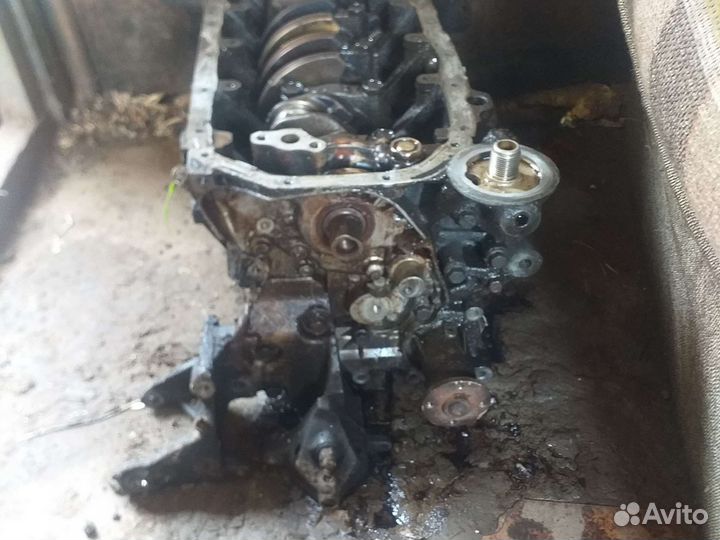 Блок цилиндров lancer 9