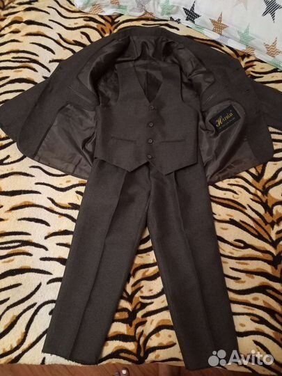 Школьные костюмы