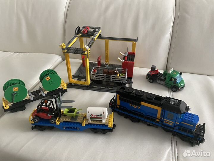 Лего city поезд 60052