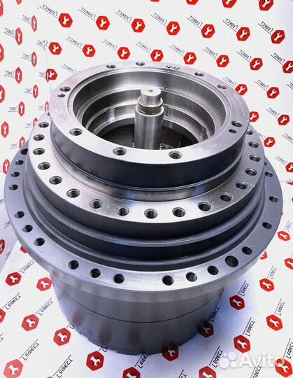 Бортовой редуктор Hyundai R160LC-7