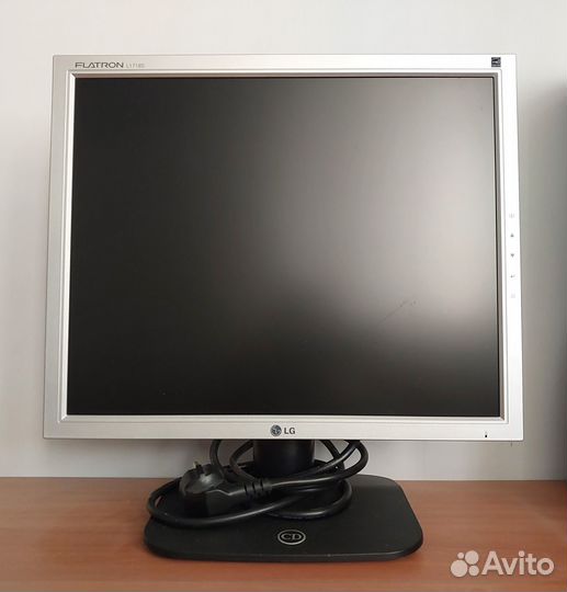 Монитор LG Flatron L1718S-SN, март 2007