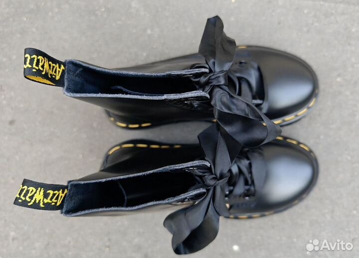 Ботинки Dr. Martens Molly Platform, 36-41 размеры