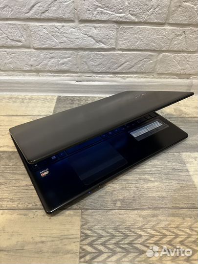 Современный Мощный ноутбук Acer