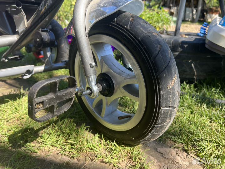 Детский велосипед с родительской ручкой