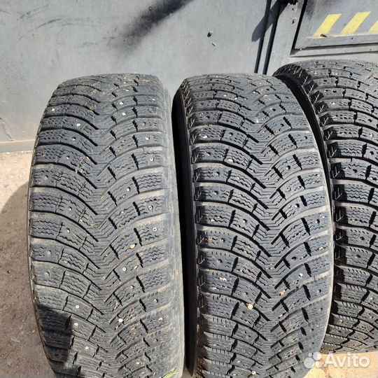 Michelin X-Ice North 215/65 R16