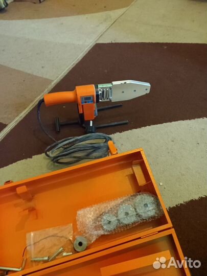 Паяльник для пластиковых труб новый