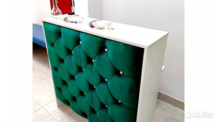 Стойка ресепшен