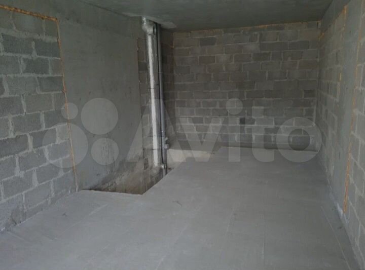 2-к. квартира, 50 м², 1/3 эт.