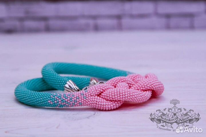 Колье из бисера ручной работы