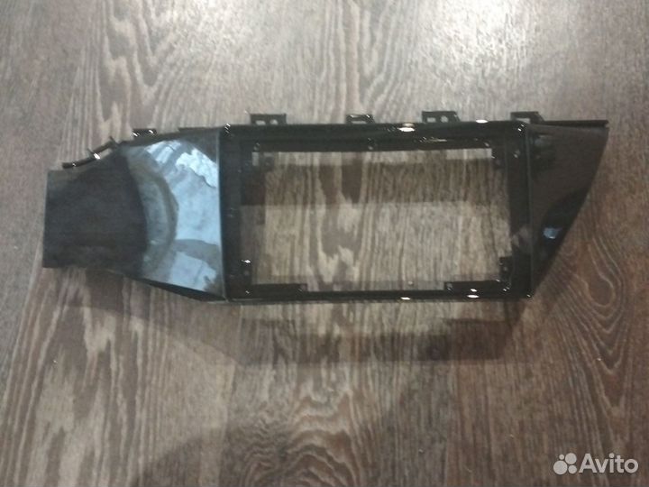 Продам рамку магнитолы кио Рио 2017-2019