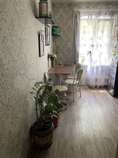 2-к. квартира, 70 м², 1/9 эт.