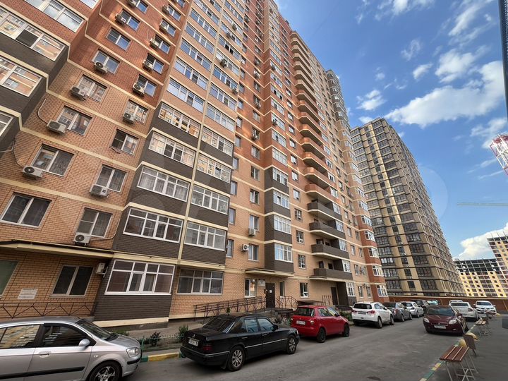 3-к. квартира, 95 м², 5/19 эт.