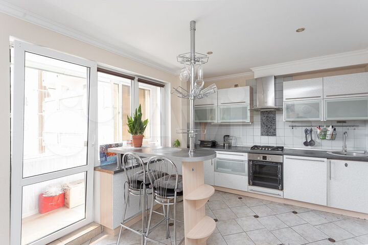 3-к. квартира, 104,9 м², 5/9 эт.