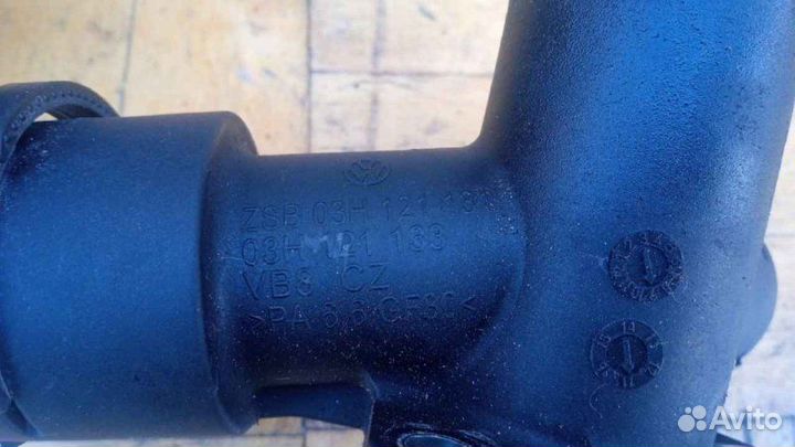 Фланец системы охлаждения Skoda Superb 3.6