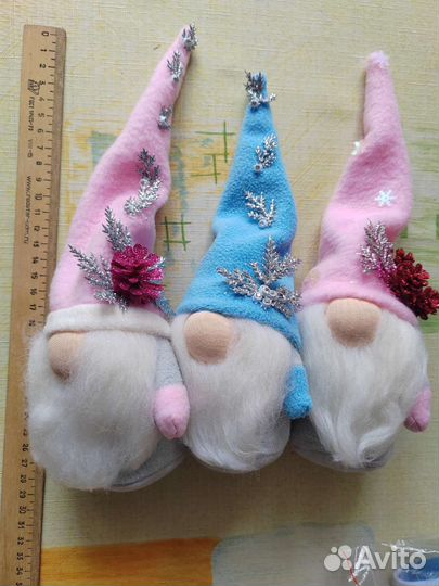 Гномы новогодние