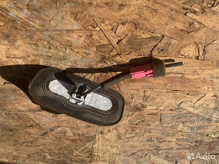 Subaru tribeca плавник антенна